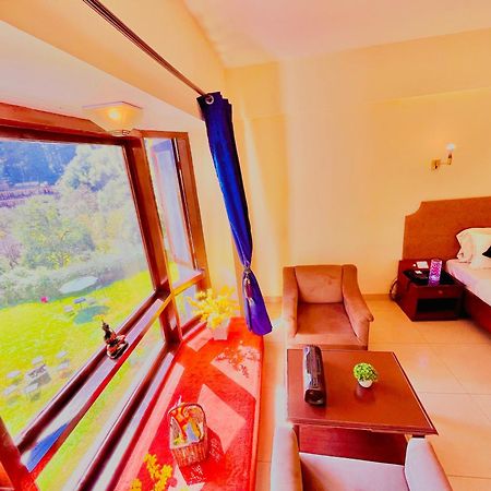 Sagar Resort !! Mountain View ! Luxury Stay ! Family Resort ! Private Parking ! Near Mall Road Manāli Exteriér fotografie