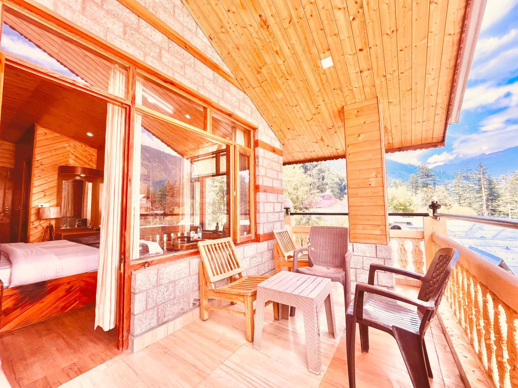 Sagar Resort !! Mountain View ! Luxury Stay ! Family Resort ! Private Parking ! Near Mall Road Manāli Exteriér fotografie