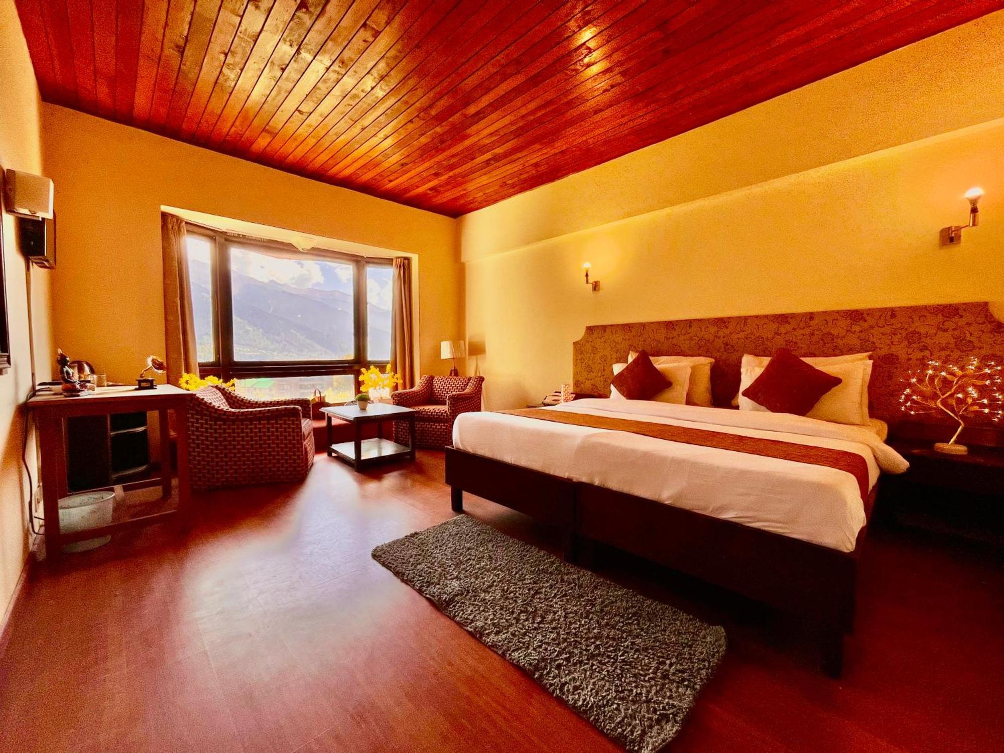 Sagar Resort !! Mountain View ! Luxury Stay ! Family Resort ! Private Parking ! Near Mall Road Manāli Exteriér fotografie