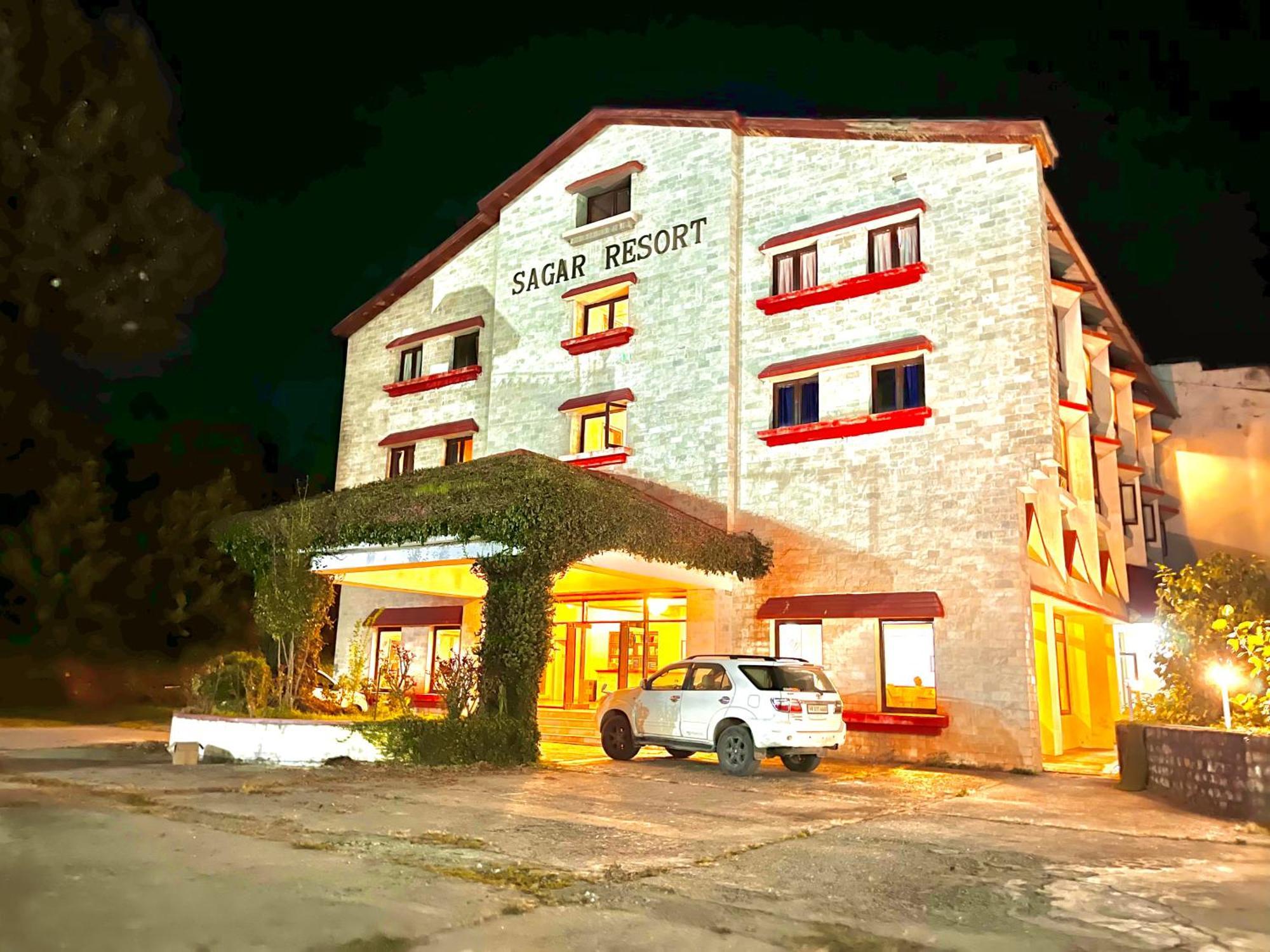 Sagar Resort !! Mountain View ! Luxury Stay ! Family Resort ! Private Parking ! Near Mall Road Manāli Exteriér fotografie
