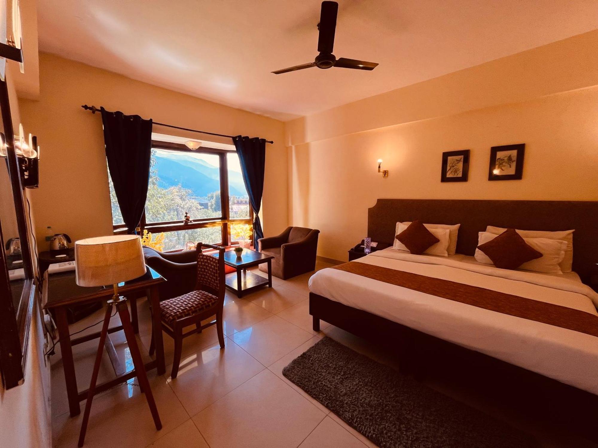 Sagar Resort !! Mountain View ! Luxury Stay ! Family Resort ! Private Parking ! Near Mall Road Manāli Exteriér fotografie